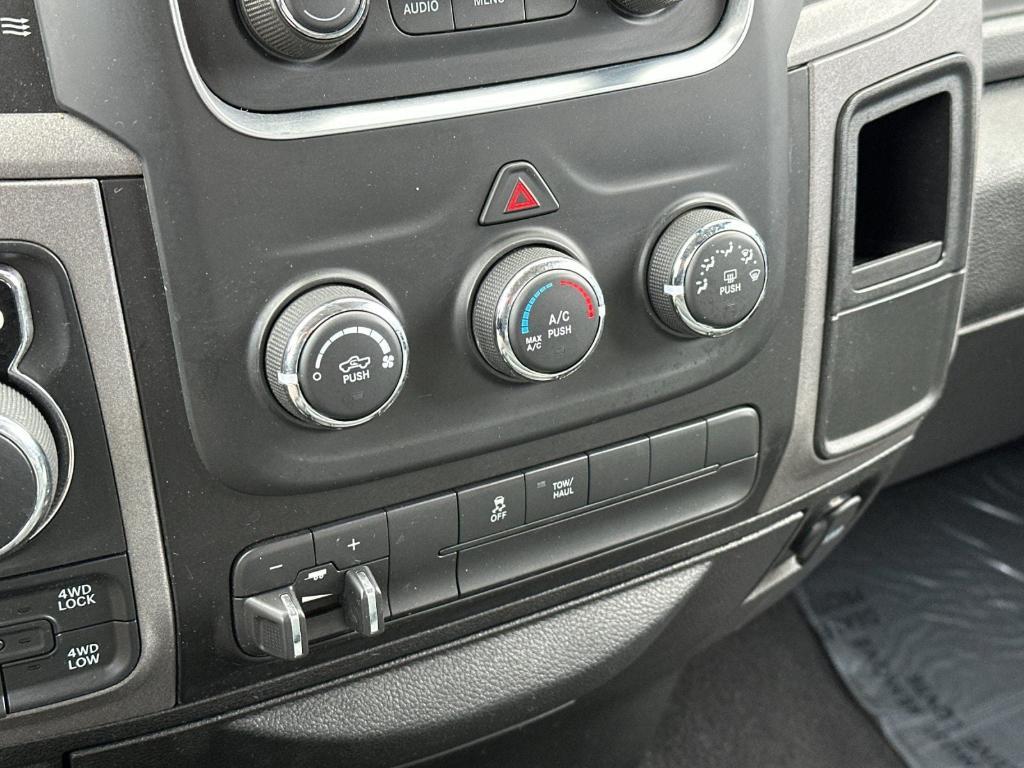 used 2019 Ram 1500 Classic car, priced at $28,769