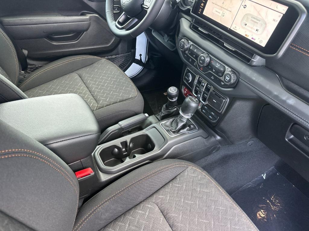 new 2026 Jeep Gladiator car, priced at $49,717