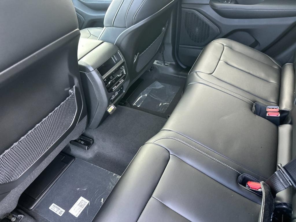 new 2025 Jeep Grand Cherokee car, priced at $53,735