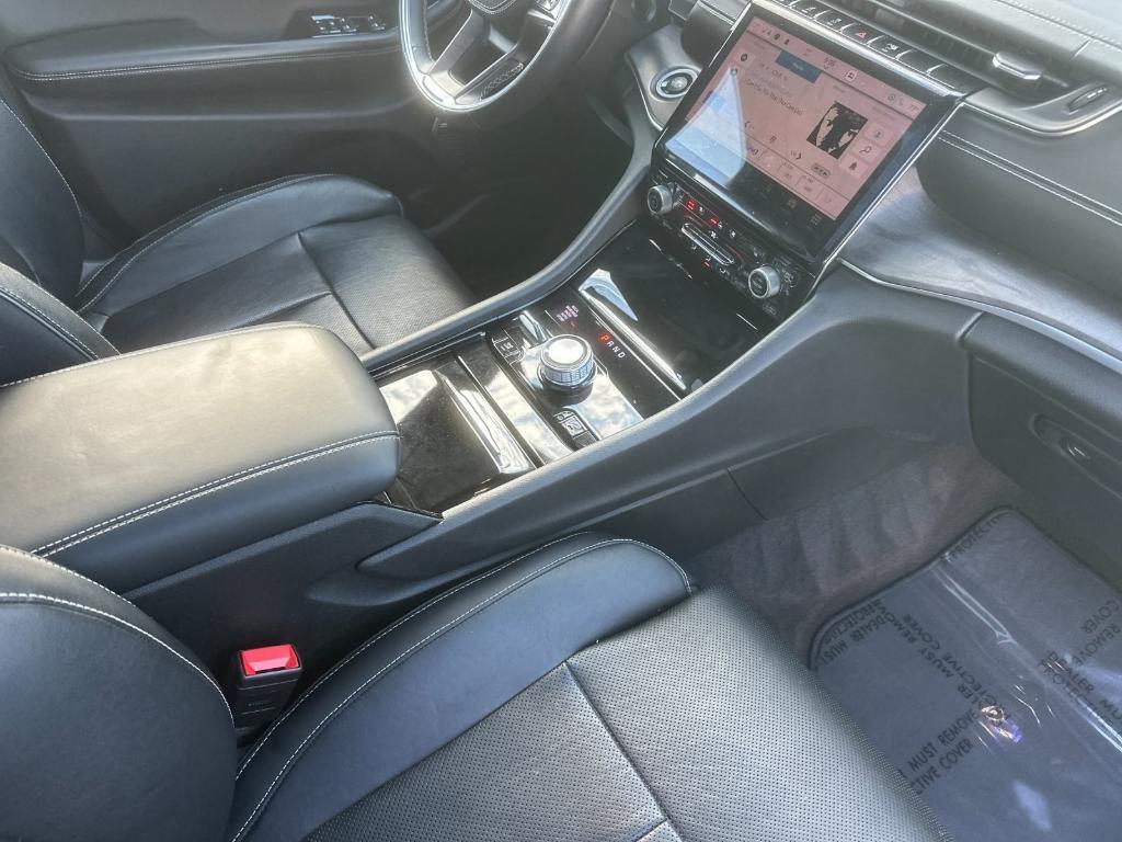 used 2021 Jeep Grand Cherokee L car, priced at $33,998