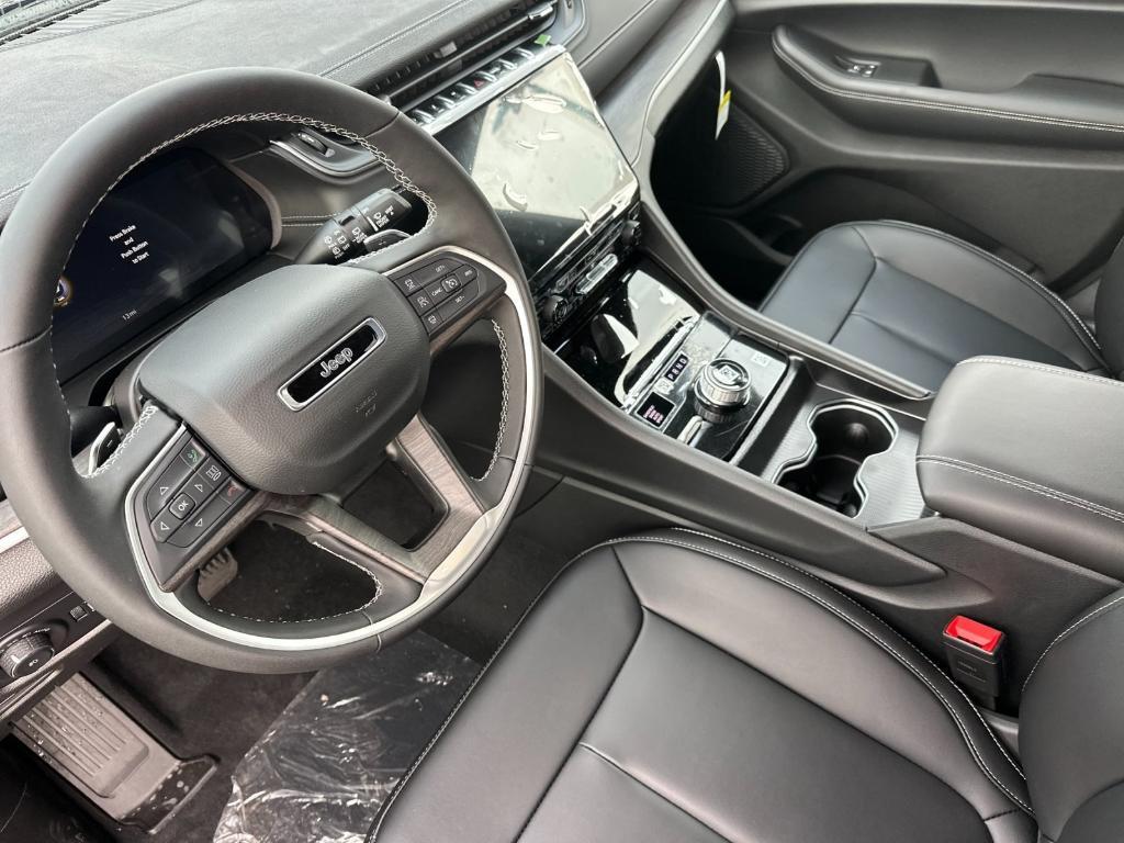 new 2025 Jeep Grand Cherokee L car, priced at $52,860