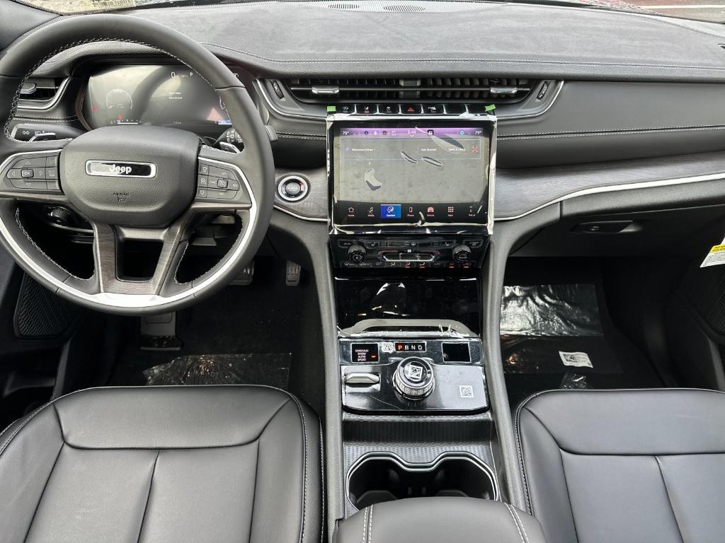 new 2025 Jeep Grand Cherokee L car, priced at $52,860