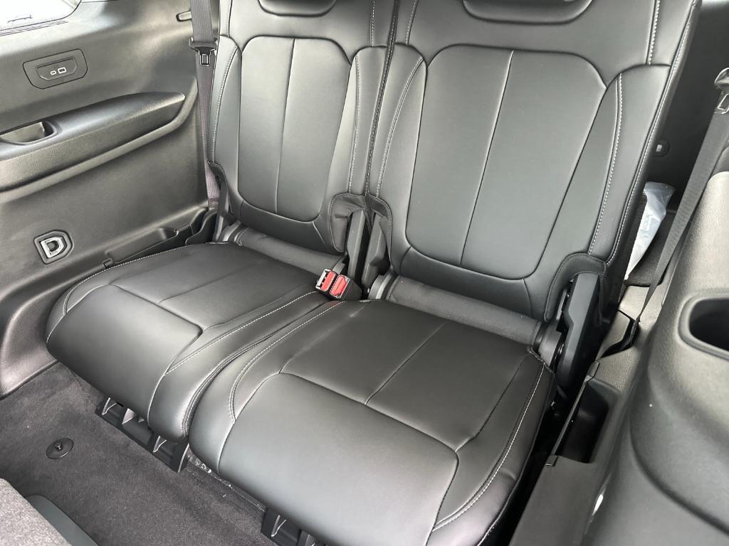 new 2025 Jeep Grand Cherokee L car, priced at $52,860