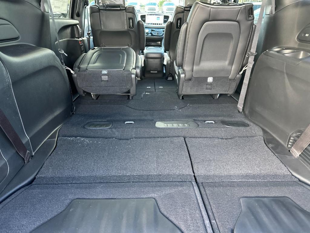 new 2026 Chrysler Pacifica car, priced at $59,265
