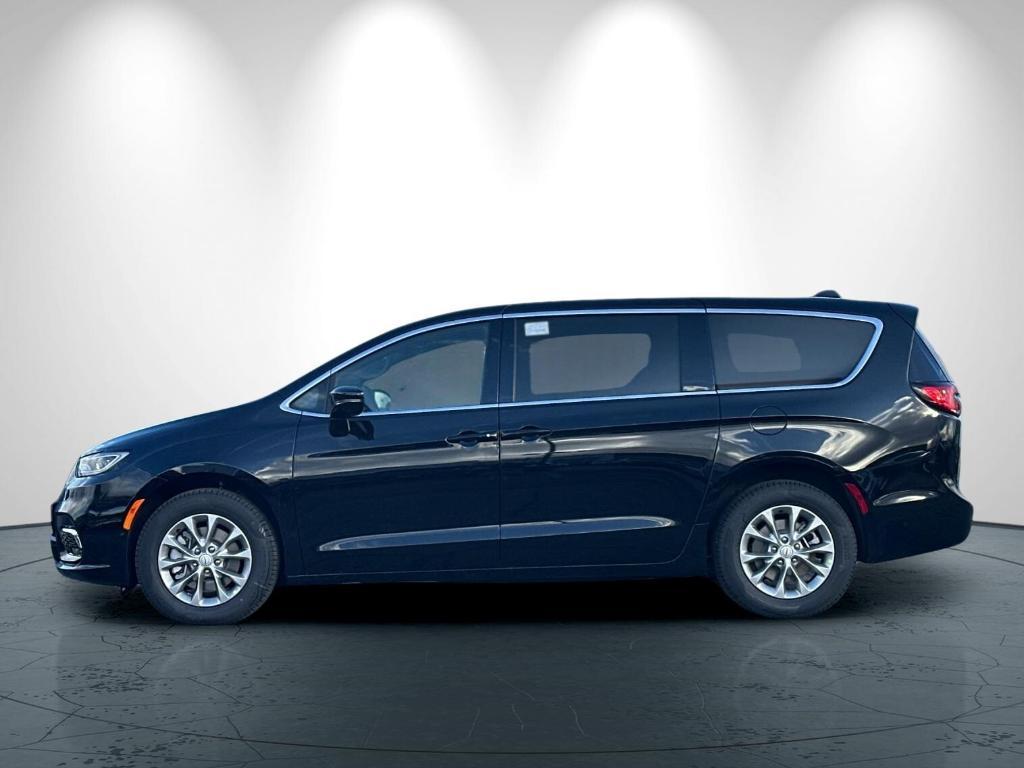new 2026 Chrysler Pacifica car, priced at $59,265