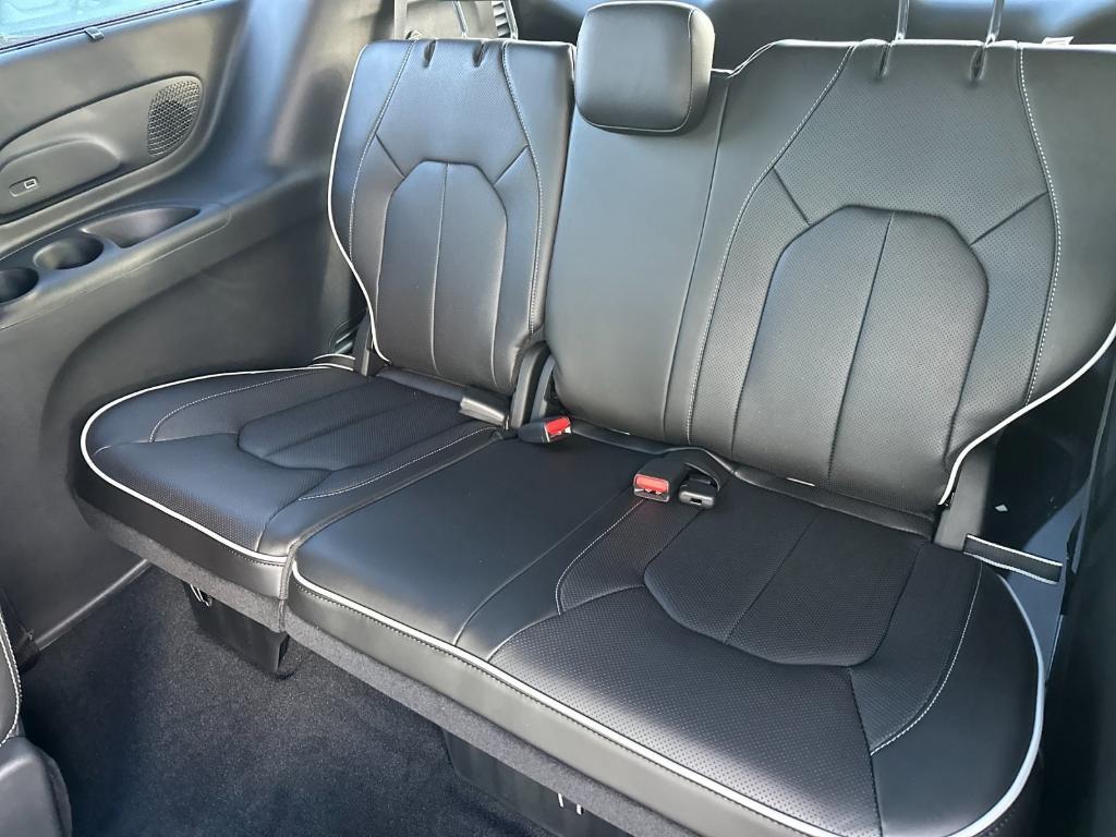 new 2026 Chrysler Pacifica car, priced at $59,265