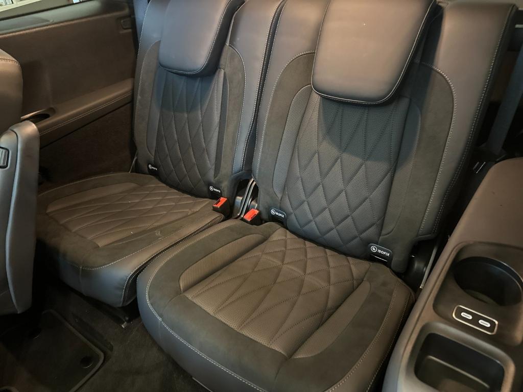 used 2024 Mercedes-Benz AMG GLS 63 car, priced at $110,998