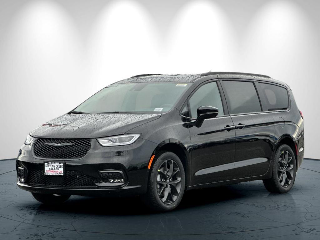 new 2026 Chrysler Pacifica car, priced at $58,930
