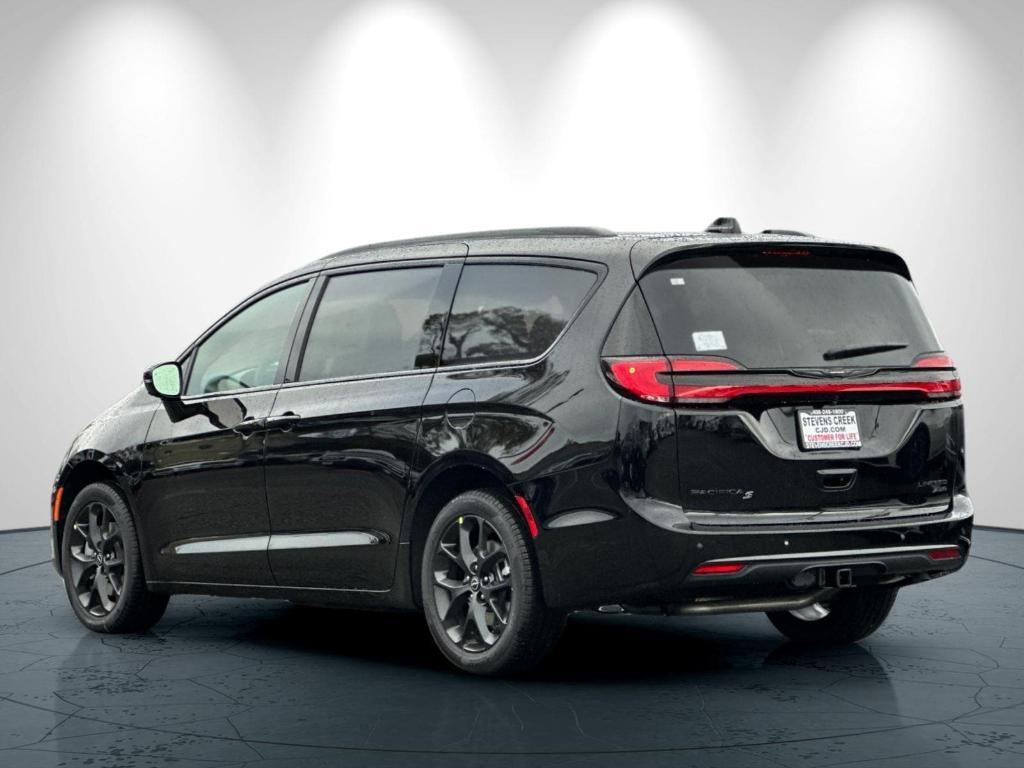 new 2026 Chrysler Pacifica car, priced at $58,930