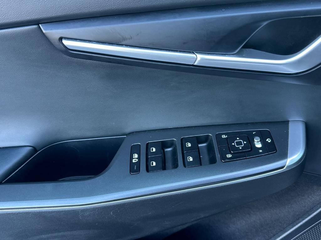 used 2024 Kia EV6 car, priced at $26,994