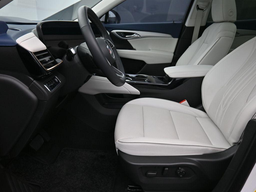 used 2025 Buick Envision car, priced at $38,117