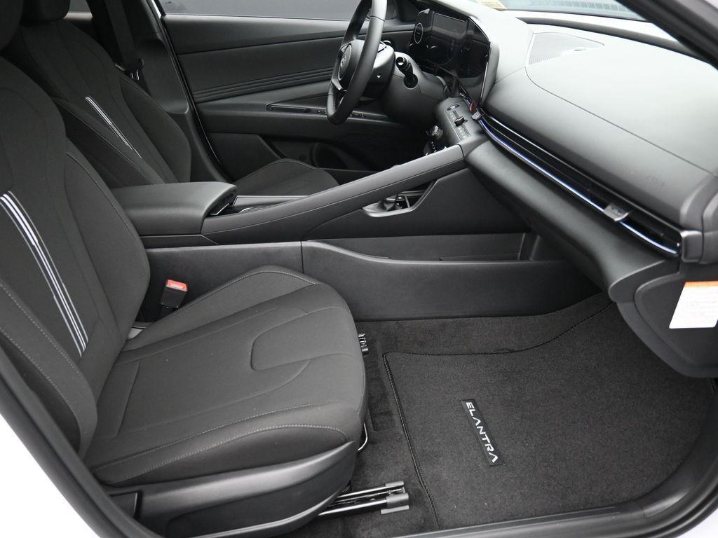 new 2025 Hyundai ELANTRA HEV car, priced at $26,304