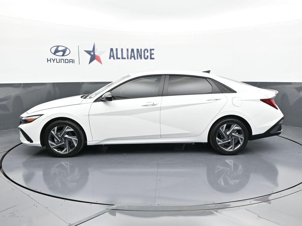 new 2025 Hyundai ELANTRA HEV car, priced at $26,304