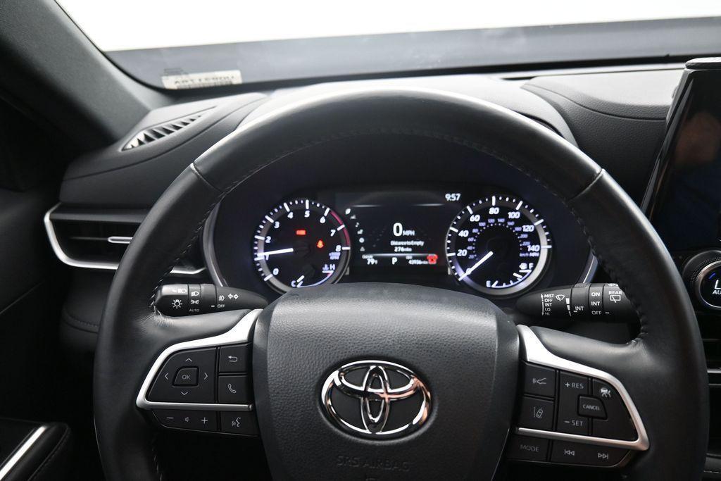 used 2024 Toyota Highlander car, priced at $37,488