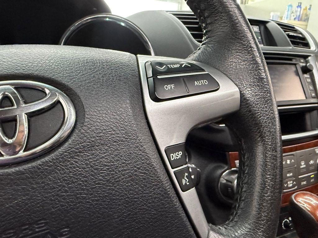 used 2013 Toyota Highlander car, priced at $8,900