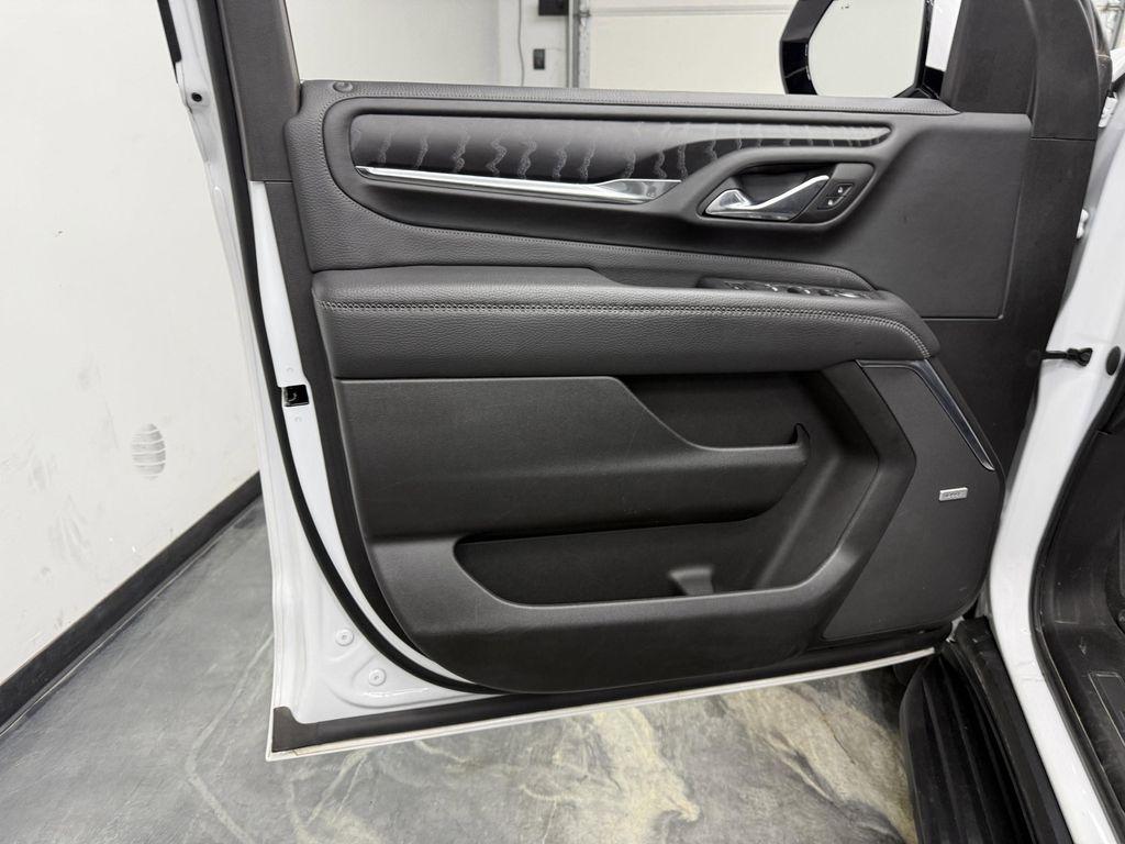 used 2023 GMC Yukon XL car, priced at $67,900