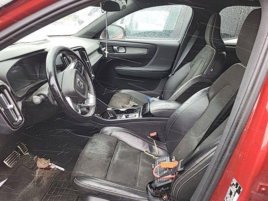 used 2021 Volvo XC40 car, priced at $14,900