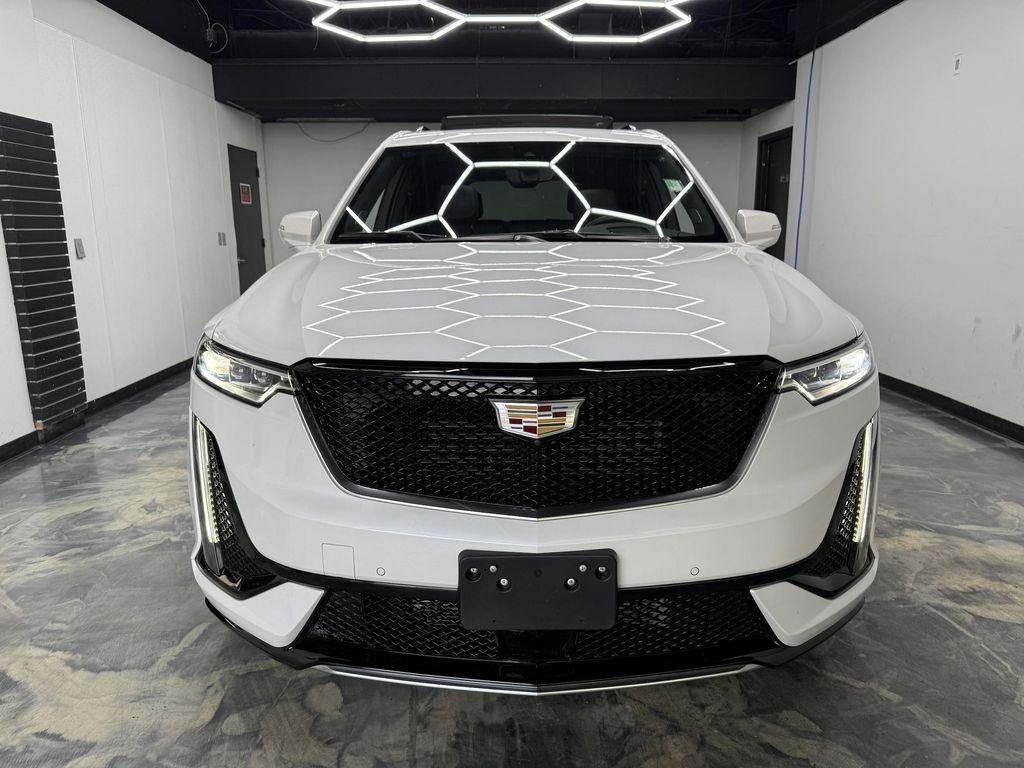 used 2022 Cadillac XT6 car, priced at $40,900