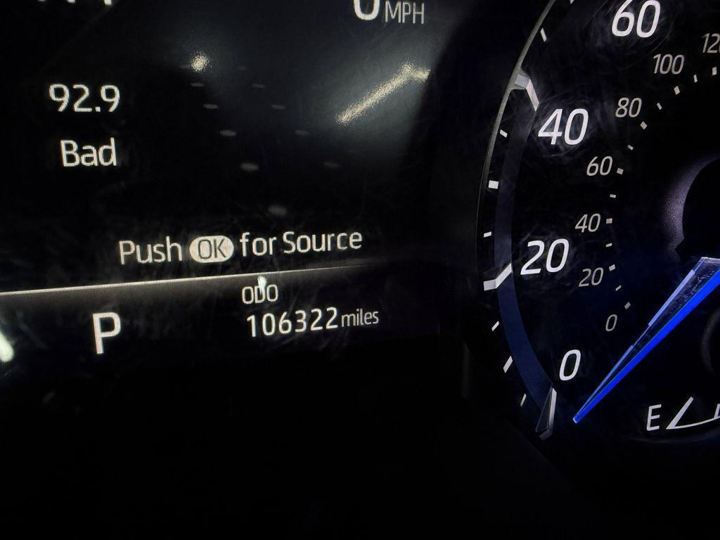 used 2021 Toyota Highlander Hybrid car, priced at $26,900