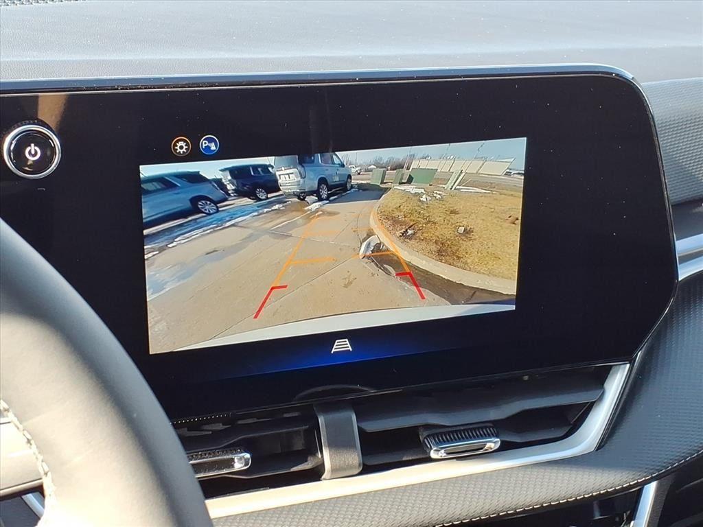 new 2026 Chevrolet Equinox car, priced at $27,273