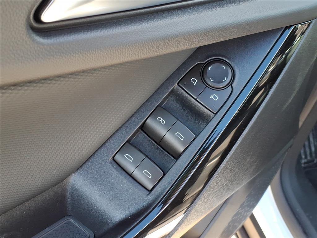 new 2026 Chevrolet Equinox car, priced at $27,273