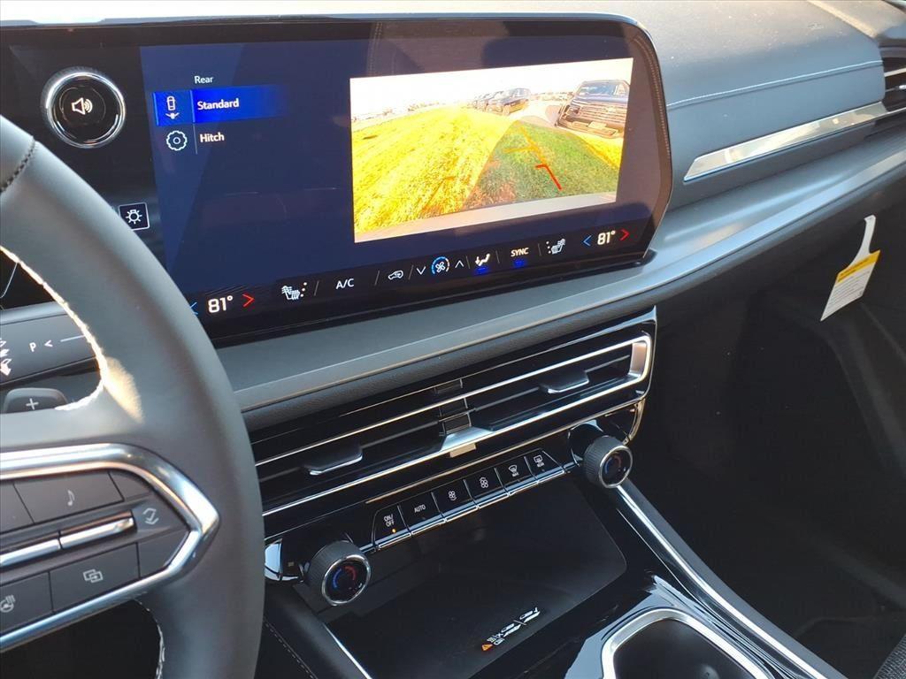 new 2026 Chevrolet Traverse car, priced at $42,945