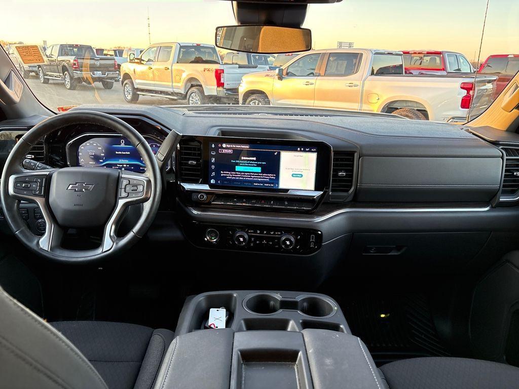 used 2024 Chevrolet Silverado 1500 car, priced at $45,731