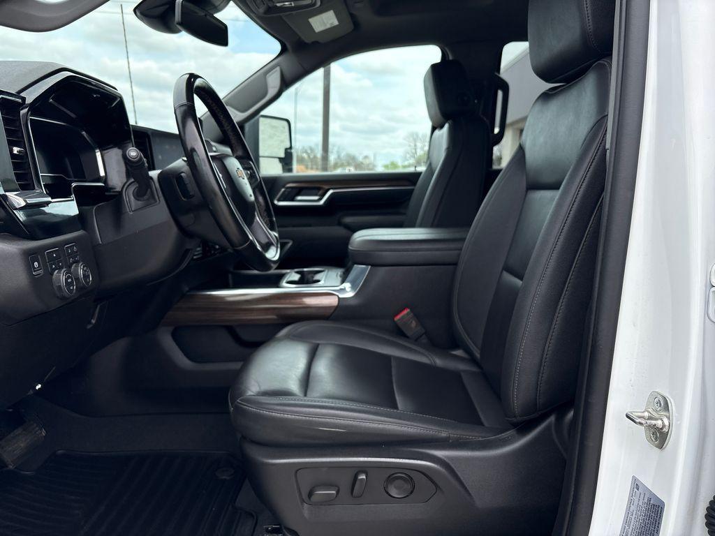 used 2025 Chevrolet Silverado 2500 car, priced at $54,799