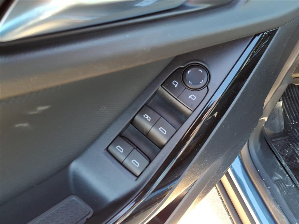 new 2026 Chevrolet Equinox car, priced at $33,088