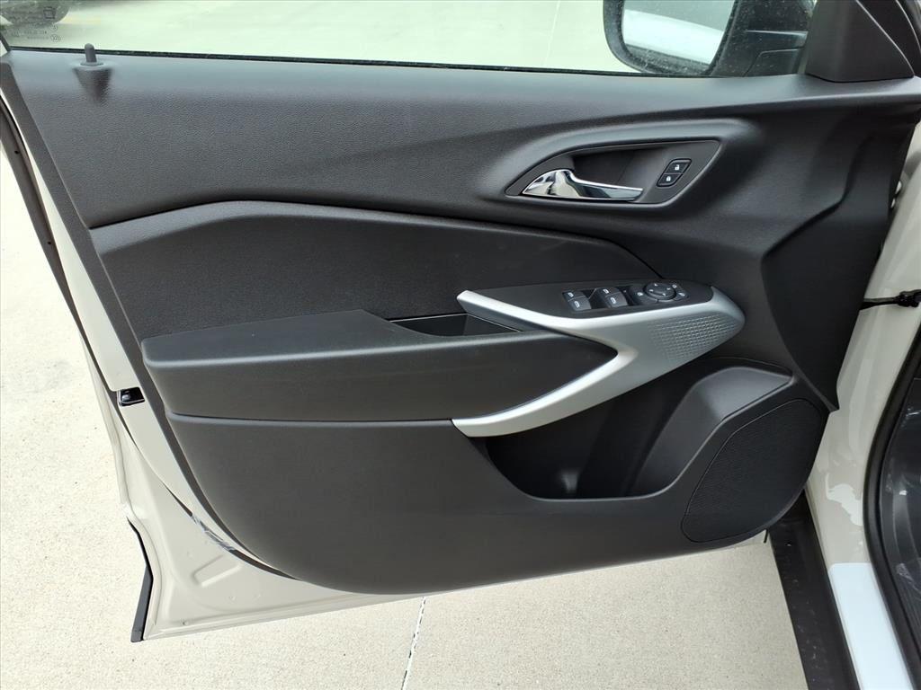 new 2026 Chevrolet Trax car, priced at $24,495