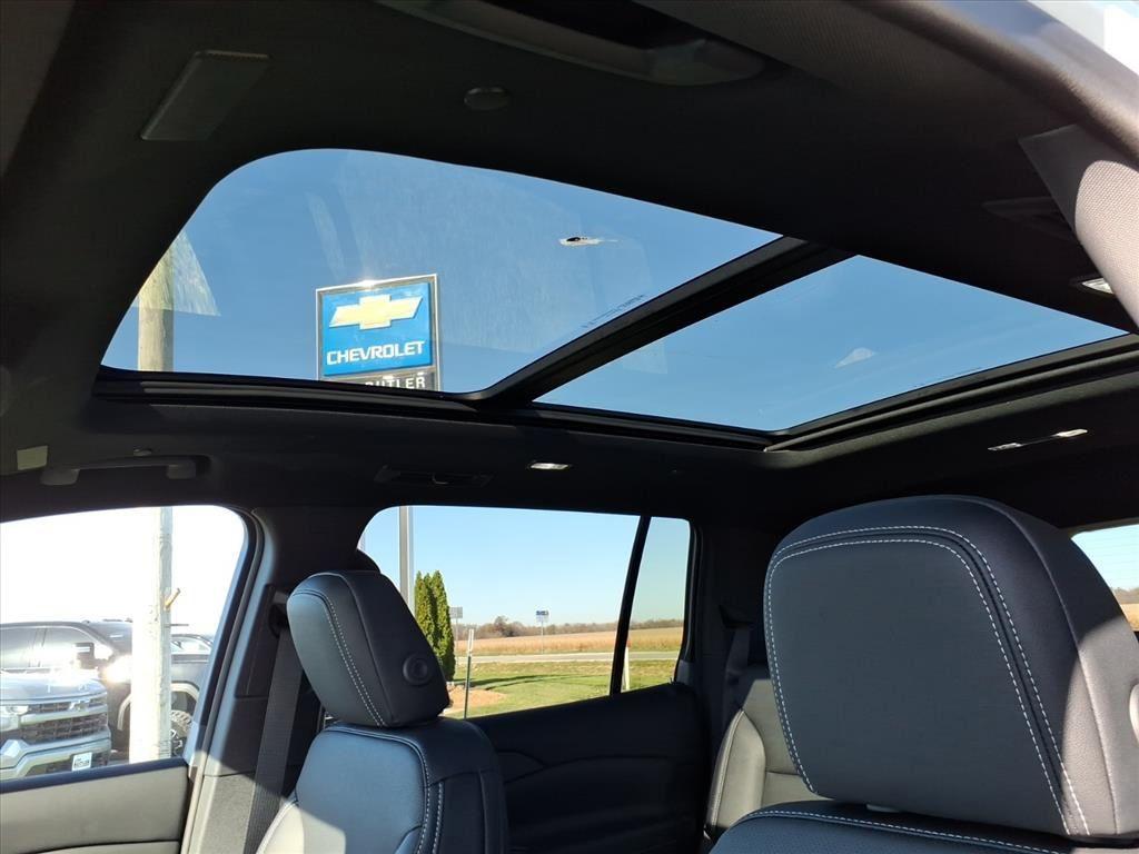 new 2026 Chevrolet Traverse car, priced at $46,583