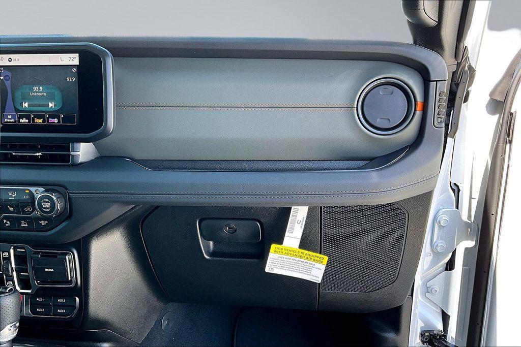 new 2026 Jeep Gladiator car, priced at $60,793
