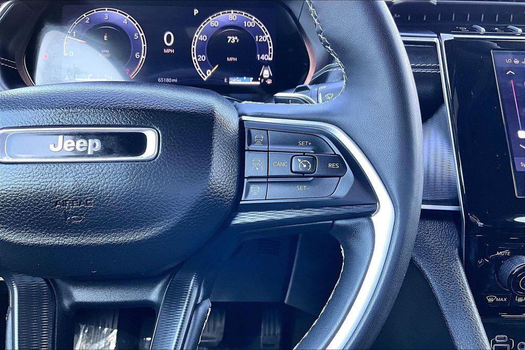 used 2024 Jeep Grand Cherokee car, priced at $27,085
