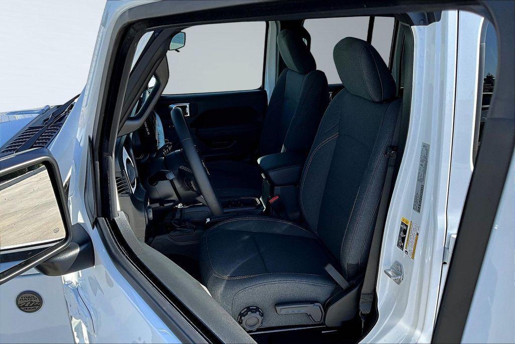new 2026 Jeep Wrangler car, priced at $46,197