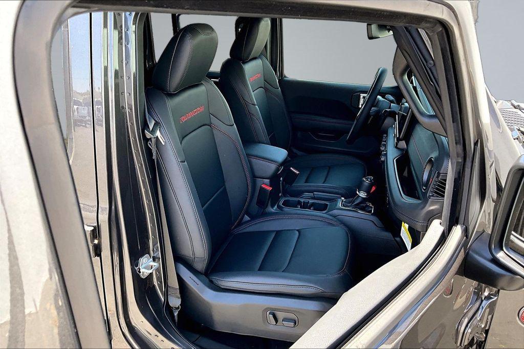 new 2026 Jeep Gladiator car, priced at $63,860