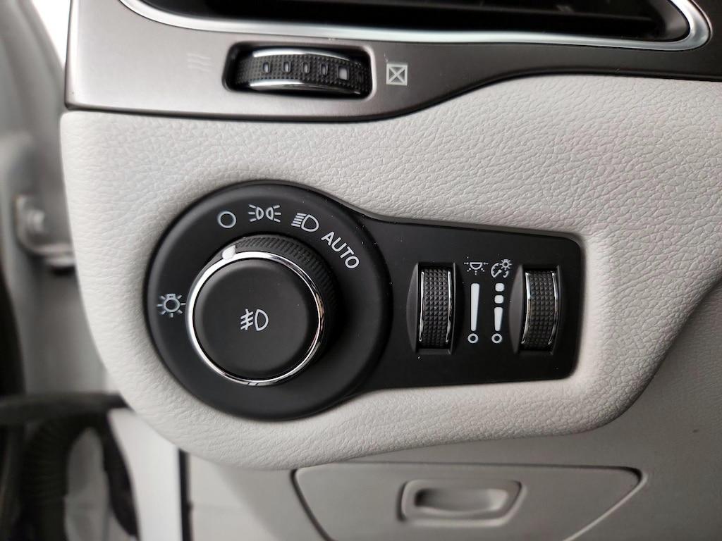 used 2020 Jeep Cherokee car, priced at $20,998