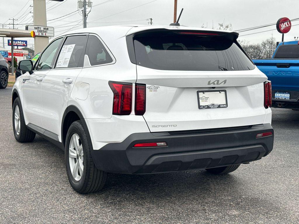 used 2023 Kia Sorento car, priced at $23,731