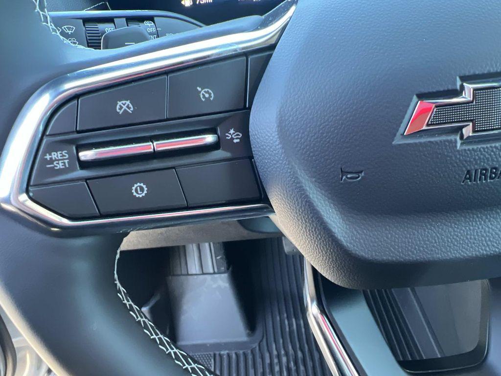 new 2026 Chevrolet Traverse car, priced at $52,345