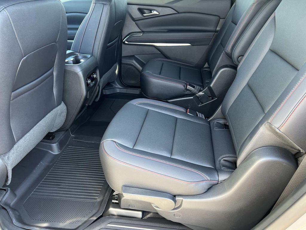 new 2026 Chevrolet Traverse car, priced at $52,345