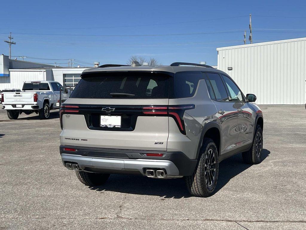 new 2026 Chevrolet Traverse car, priced at $52,345