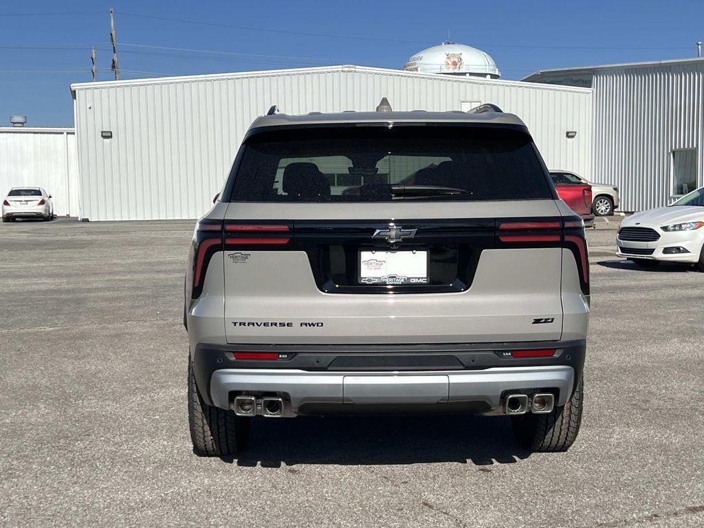 new 2026 Chevrolet Traverse car, priced at $52,345