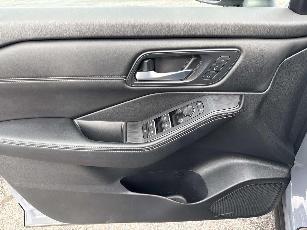 used 2024 Nissan Rogue car, priced at $27,891