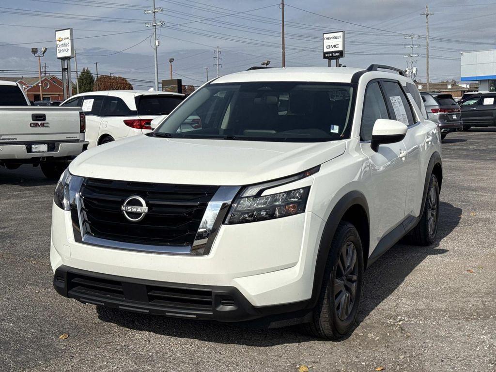 used 2025 Nissan Pathfinder car, priced at $31,857