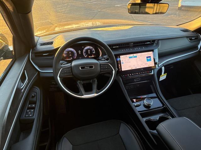 new 2026 Jeep Grand Cherokee car, priced at $48,091