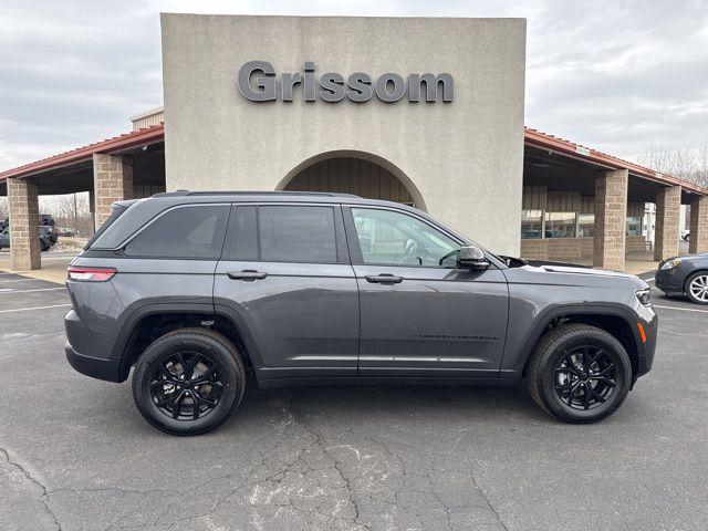 new 2026 Jeep Grand Cherokee car, priced at $47,204