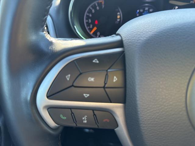 used 2022 Jeep Grand Cherokee car, priced at $23,562