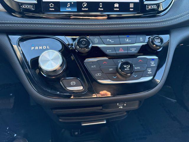 new 2026 Chrysler Pacifica car, priced at $46,312