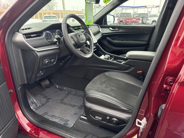 used 2025 Jeep Grand Cherokee L car, priced at $34,908