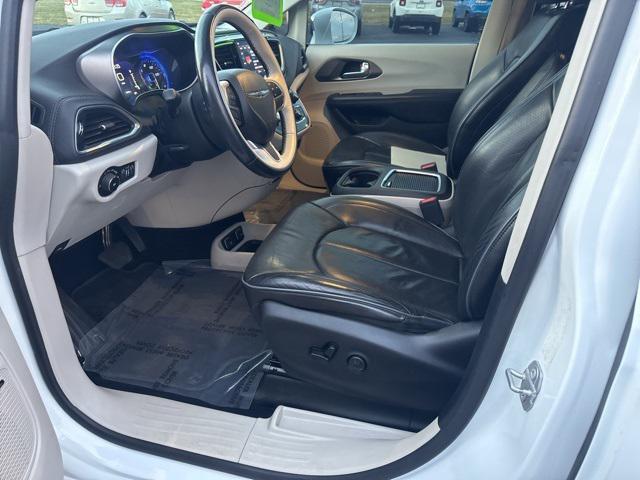 used 2018 Chrysler Pacifica car, priced at $8,917