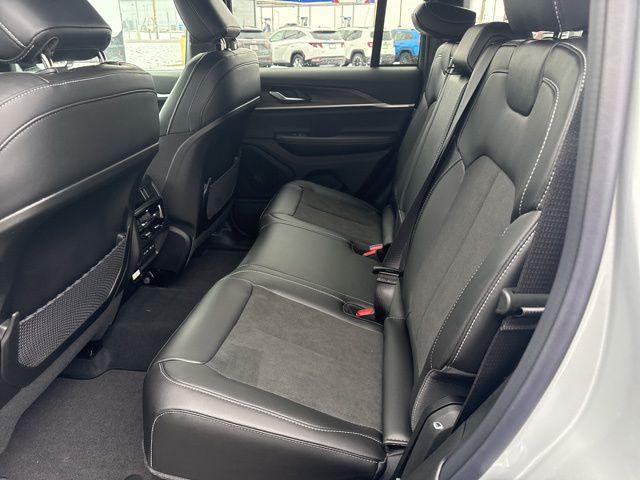 new 2026 Jeep Grand Cherokee car, priced at $46,758